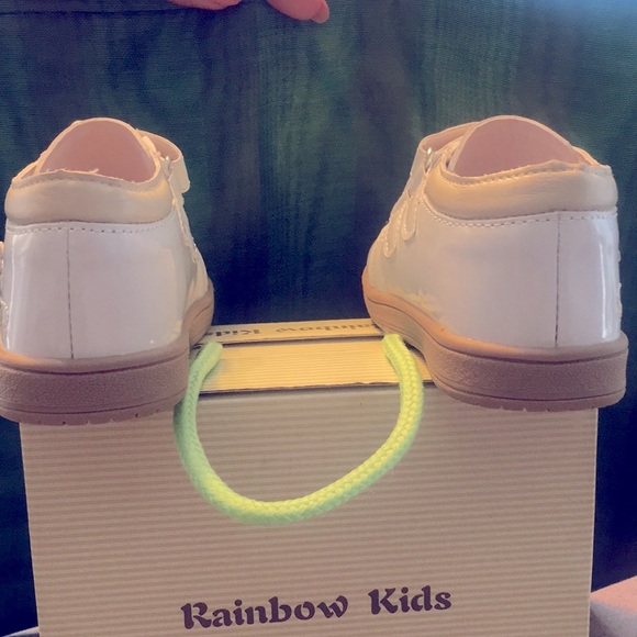 NWOT- Toddler/Rainbow Kids white patent sneakers. - Picture 6 of 8